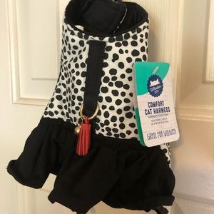 Black and white Comfort Cat Harness by Whisker City